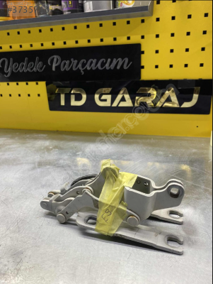 BMW E90 KAPUT MENTEŞE