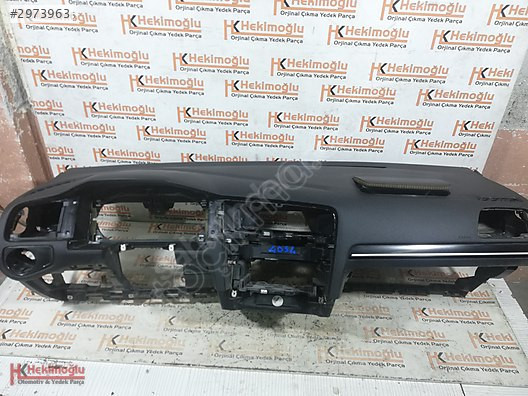 VW GOLF 7 2013-2020 GÖĞÜS TORPİDO AÇMIŞ BOŞ
