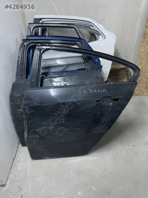 OPEL İNSİGNİA A SOL ARKA KAPI ÇIKMA ORJİNAL YEDEK PARÇA