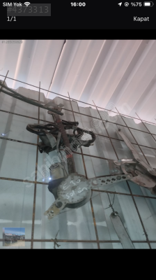 BMW e 30 sol ön cam kirkosu