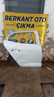 Renault Megane4 sağ arka kapı 50 TL