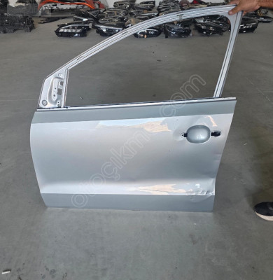 2010/2017 VW POLO GRİ SOL ÖN KAPI ORJINAL LOKALLIK