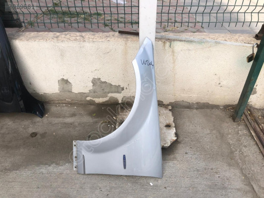 MERCEDES C SERİ W204 SOL ÖN ÇAMURLUK
