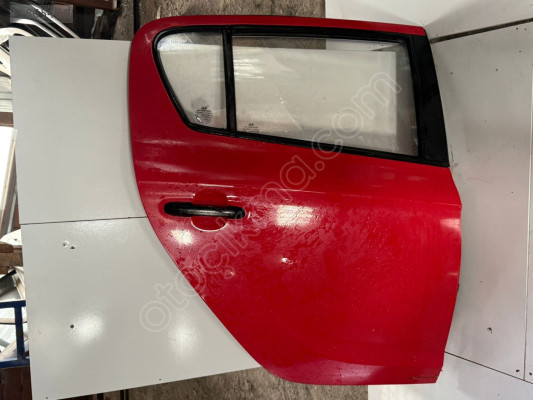 İ 20 sağ arka kapı 2010-2014 hyundai