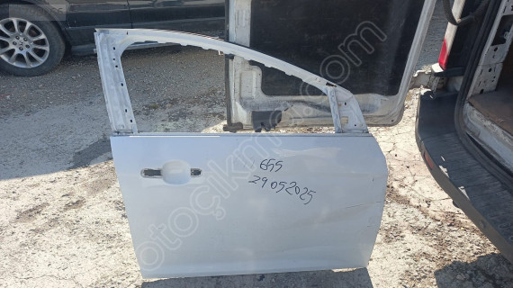 FORD FOCUS SAĞ ÖN KAPI ORJİNAL ÇIKMA 2012-18