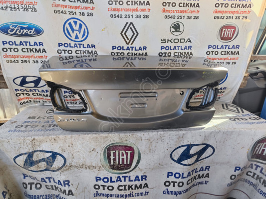 Honda Civic bagaj kapağı