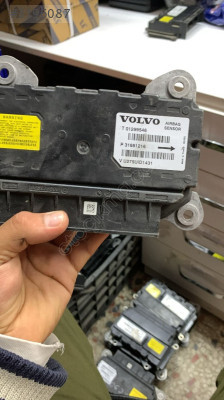 Orjinal Çıkma Volvo XC90-XC60-S90 Airbag Beyni 31681216