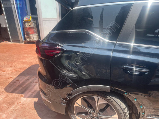 CHERY TİGGO 7 SAĞ ARKA ÇAMURLUK KESME