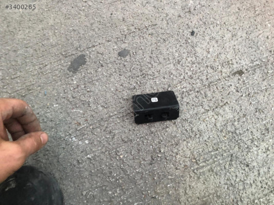 RANGE ROVER EVOQUE TAMPON BRAKETİ M8E217B751AA