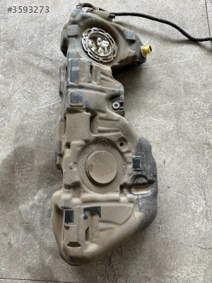 BMW F20 116 118 BENZİN DEPOSU