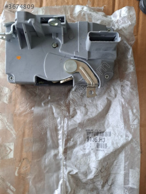 Peugeot 206 ön kapi kilidi sol 9135H3