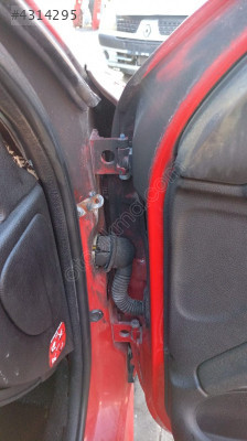 peugeot 206 sağ ön kapı menteşeleri takım