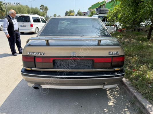 RENAULT 21 ARKA TAMPON ORJINAL ÇIKMA TEMİZ ÜRÜN