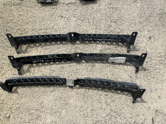 VOLKSWAGEN JETTA ÖN PANEL ALT BRAKETİ 5C6805706J (2015-2018)