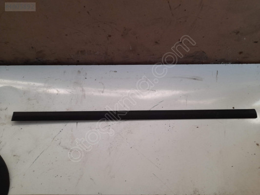 HONDA CİVİC SAĞ ÖN KAPI ÇITASI