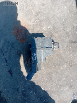 SUZUKİ SWİFT HAVA FİLTRE KUTUSU ORJİNAL