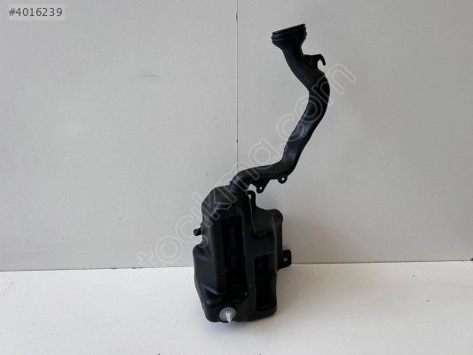 MERCEDES W246 SİLECEK SUYU DEPOSU 2468690220