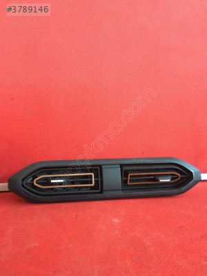 DACİA SENDERO KALARİFER IZGARASI 687601848R