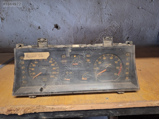 Renault 21 orijinal kilometre saati