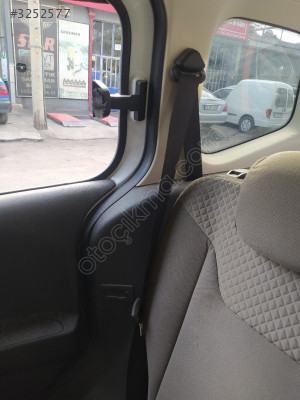 ÇIKMA FORD COURİER SAĞ ARKA EMNİYET KEMERİ