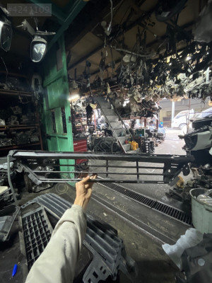 VOLVO V60 S60 2019-22 ÖN TAMPON ORTA IZGARA 31688372