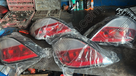 ASTRA H SAG SOL HB STOP BEYAZ SIFIR YANSANAYİ