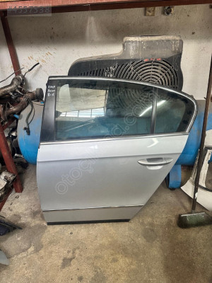 VOLKSWAGEN PASSAT B6 ÇIKMA SOL ARKA KAPI