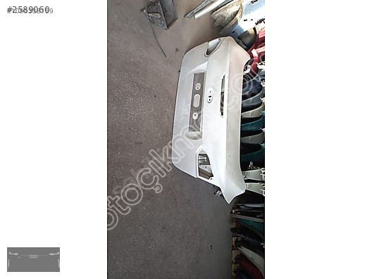 2015/2018 FORD FOCUS BEYAZ BAGAJ KAPUTU BOYALI HATASIZ 2015/