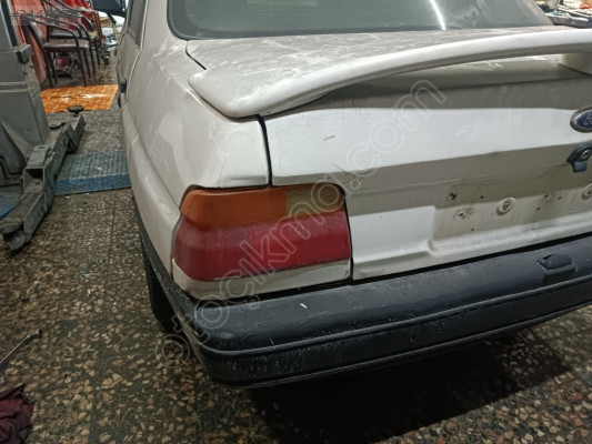 Ford escort sol arka stop orijinal çıkma