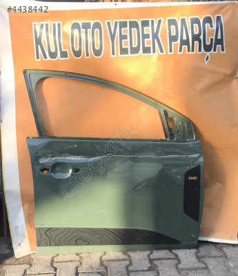 dacia sandero 3 sağ ön kapı