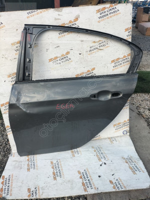 Egea çıkma sol arka kapı