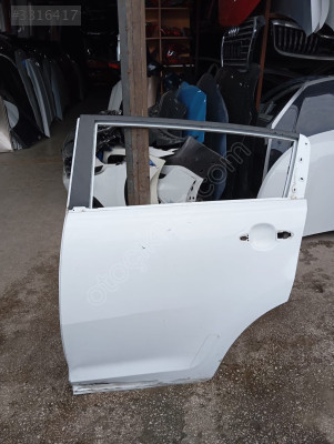 KİA SPORTAGE SOL ARKA KAPI