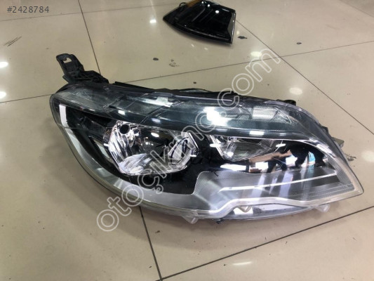 PEUGEOT 301 SAĞ ÖN FAR 9817296980