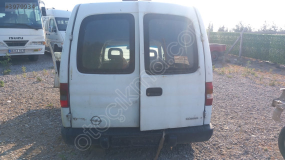 Opel Combo sağ bagaj kapağı