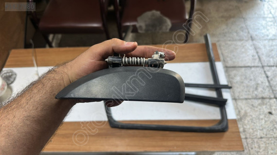 2020-2024 DACİA DUSTER SOL ARKA KAPI KOLU ORJ ÇIKMA