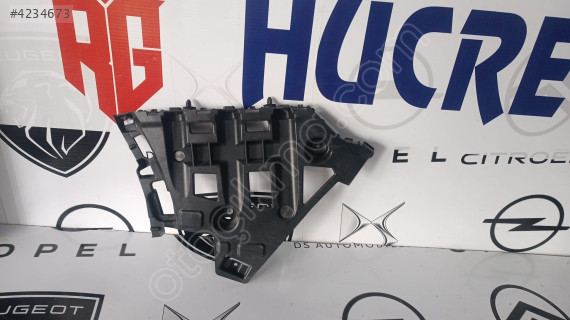 CİTROEN C4 X ARKA SOL TAMPON BRAKETİ 9840811580