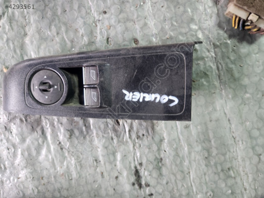 FORD TOURNEO COURİER 2020 ÇIKMA ORİJİNAL CAM DÜĞMESİ