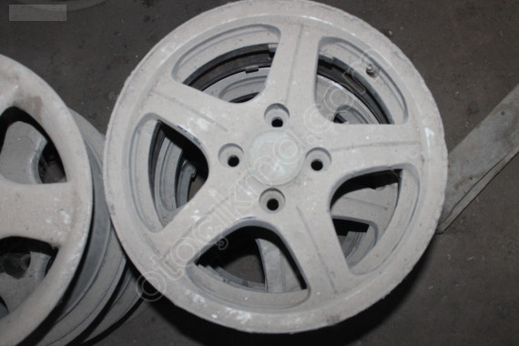 RENAULT KANGOO 14 JANT 4 BİJON JANT