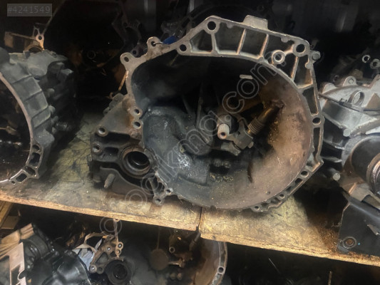 DAİHATSU APPLAUSE MANUEL ŞANZIMAN ORJINAL ÇIKMA