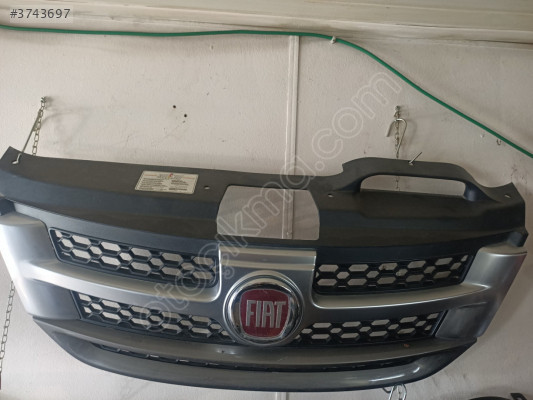 Fiat freemont temiz çıkma ön panjur