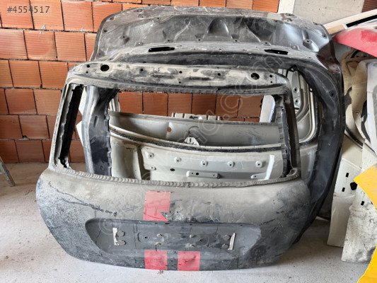 MİNİ COOPER ÇIKMA ORJİNAL BAGAJ KAPAĞI KD3