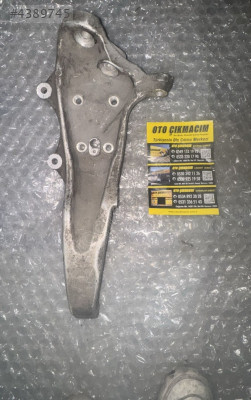 BMW F10 5 SERİSİ SAĞ ÖN TAŞIYICI 6775770