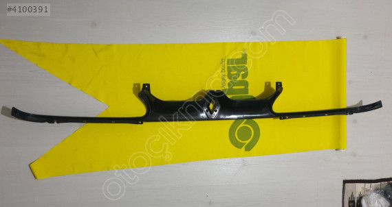 7701367117 Renault 19 ön panjur sifir yerli ürün