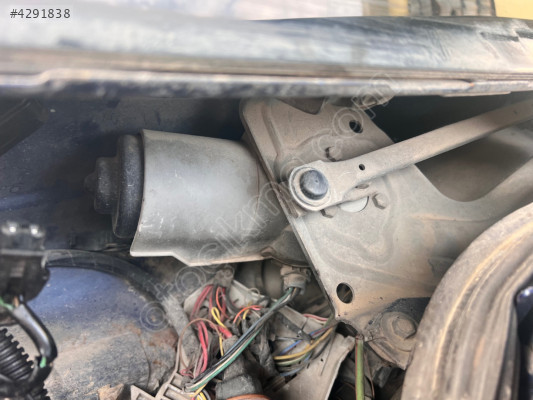 RENAULT MEGANE 1-98 MODEL ÖN CAM SİLECEK MOTORU ORJİNAL