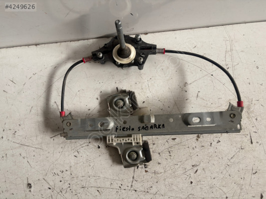 FORD FİESTA SAĞ ARKA KAPI CAM KRİKOSU