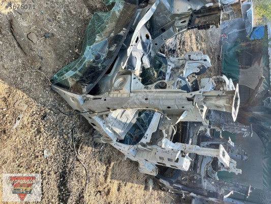 RENAULT LAGUNA 2 SAĞ ÖN ŞASİ