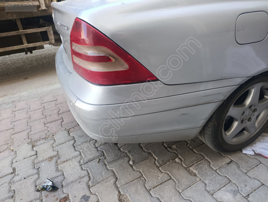 Mercedes C200 arka bagaj