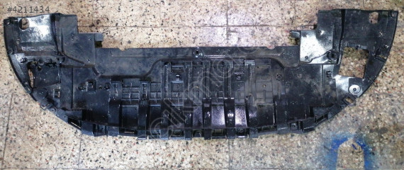 Renault Megane 4 Ön Tampon Alt Koruma Bakaliti Plastiği - Çıkma