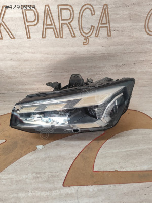 AUDİ Q2  SOL ÖN FAR