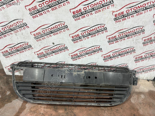 2013/2020 RENAULT KANGO ÖN TAMPON ORTA IZGARA ORJINAL